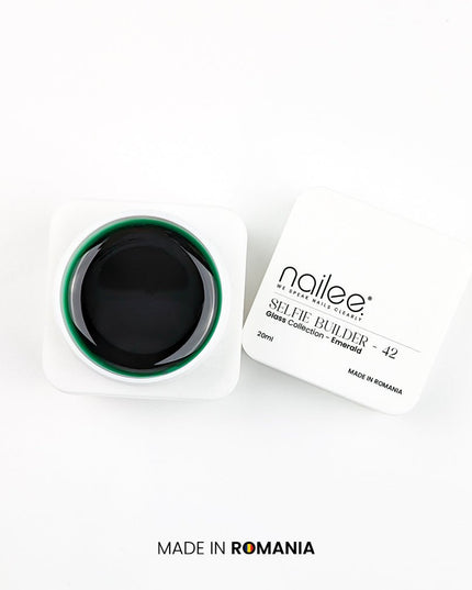 Selfie Builder 20ML - 42 Emerald Glass - NaileeSelfie Builder 20ML - 42 Emerald GlassNail CareNaileeSF20-42Nailee