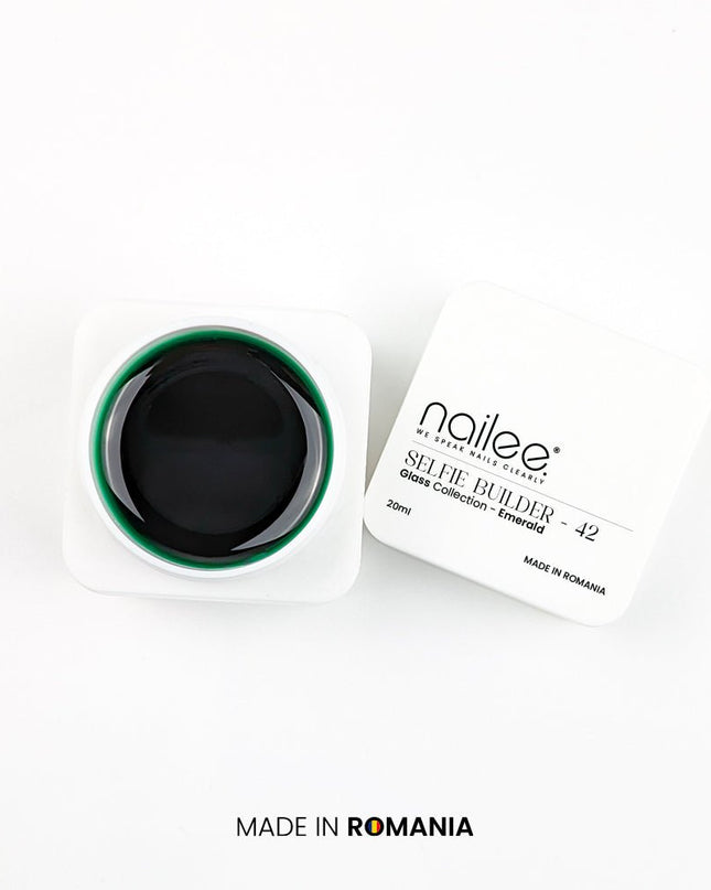 Selfie Builder 20ML - 42 Emerald Glass - NaileeSelfie Builder 20ML - 42 Emerald GlassNail CareNaileeSF20-42Nailee