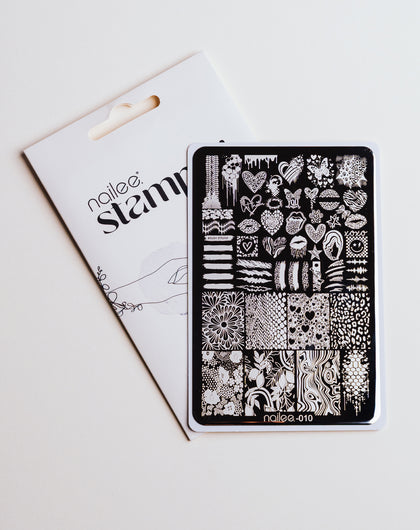 Stamping Nail Plate - 10 Love