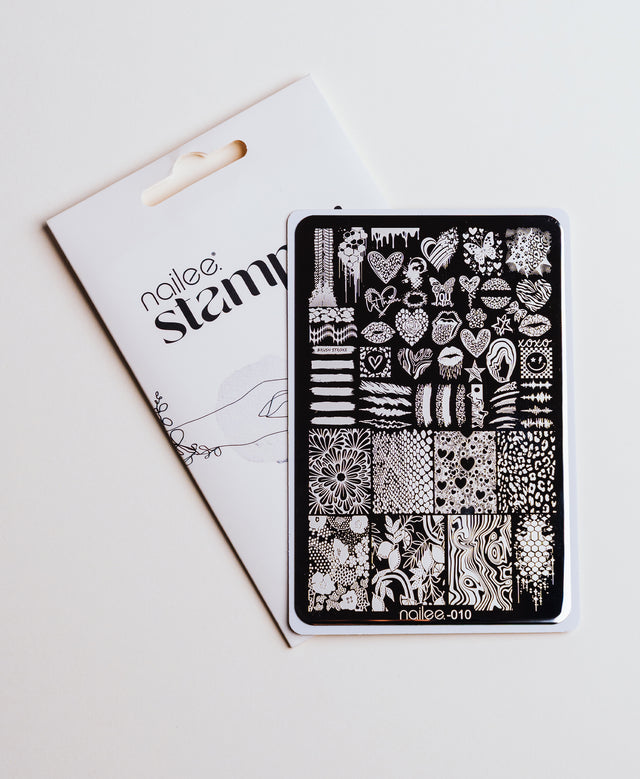 Stamping Nail Plate - 10 Love